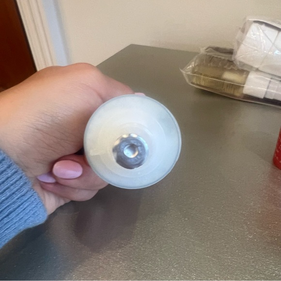 A LA MAISON Moisturizing Lotion, Fresh Sea Salt - Picture 6 of 6